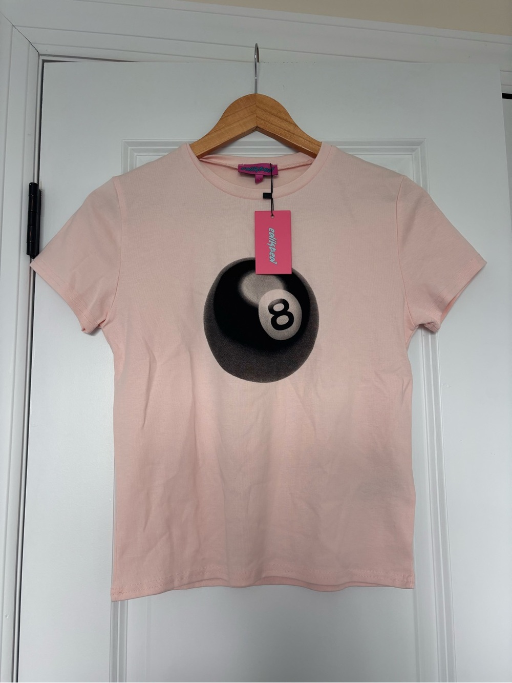 Edikted Light Pink Tee Magic 8-Ball Graphic Size Large Brand New